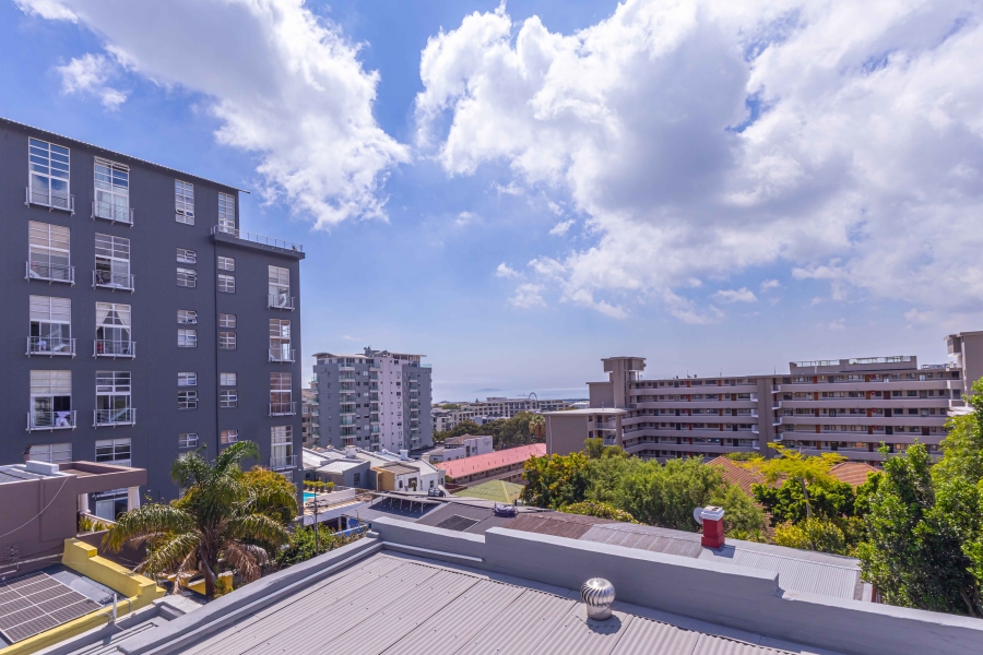 2 Bedroom Property for Sale in Green Point Western Cape